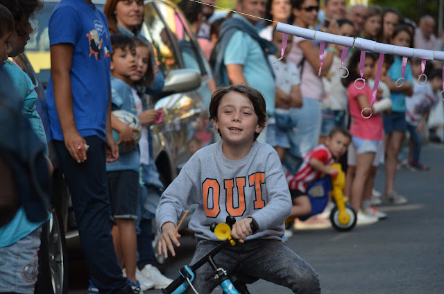 Carrera de cintas infantil en Llano