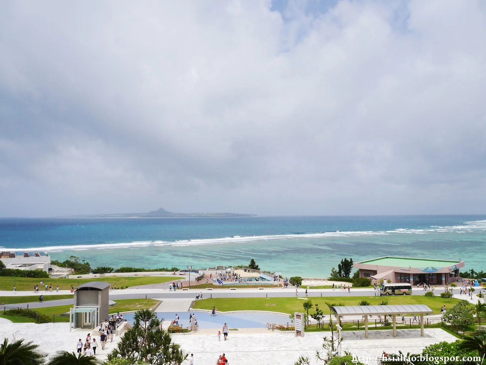 沖繩-海洋博公園-美麗海水族館-景點-自由行-旅遊-旅行-okinawa-ocean-expo-park-Churaumi