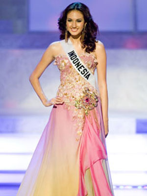 Miss Indonesia 2005 Nadine Chandrawinata