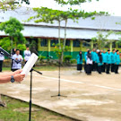 Memperingati Hari Guru ke-77 Ketua DPRD Inhil Dr. H. Ferryandi, ST., MT, MM Menjadi Inspektur  Upacara dihalaman Sekolah SMK Negeri 2 Tembilahan, Jalan SKB