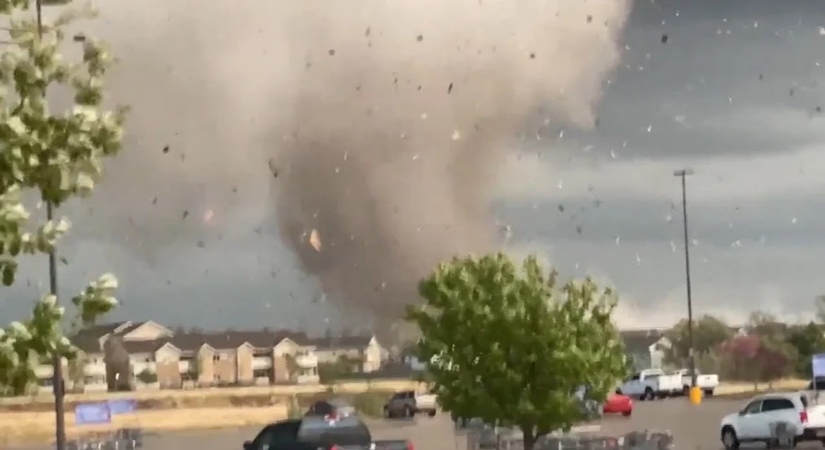 Massive Tornado Rips Through Andover, Kansas Leaving a Path of Destruction (VIDEOS)