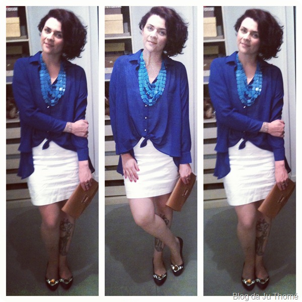 look vestido branco tomara que caia, camisa azul mullet e maxi colar