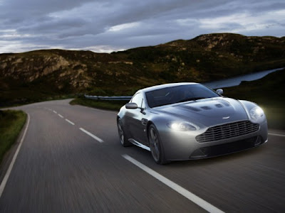 Aston Martin V12 Vantage