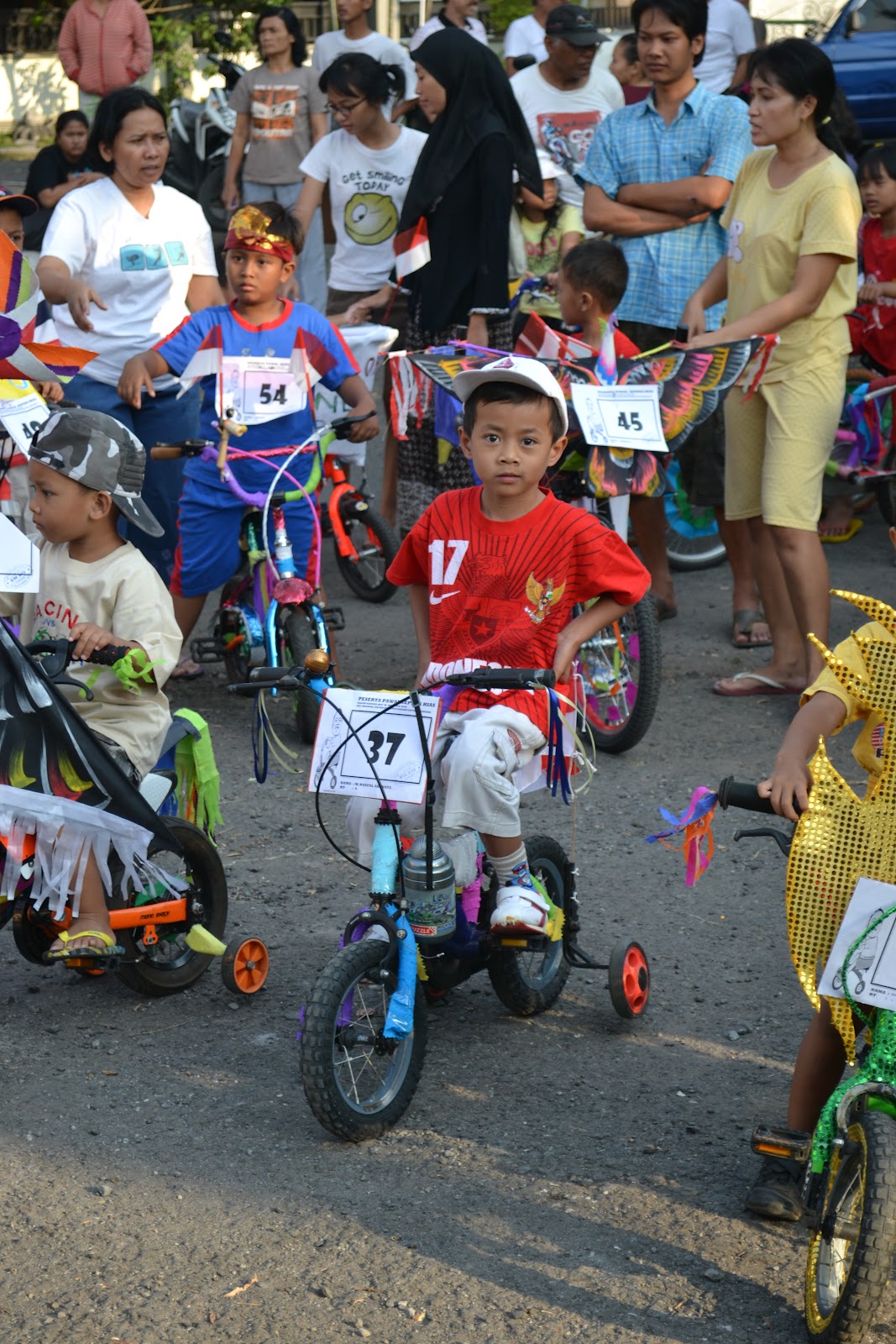 RW Pitulas BISA Sepeda  Hias  Anak  anak  RW XVII