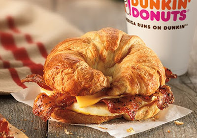 Sweet Black Pepper Bacon Breakfast Sandwich is Back at Dunkin Donuts Brand Eating Sweet Black Pepper Bacon Breakfast Sandwich is Back at Dunkin Donuts Brand Eating