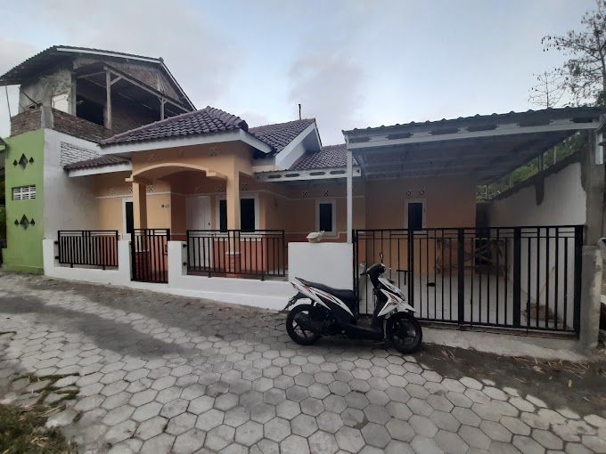 Rumah Baru Murah Modern Minimalis siap huni Selatan UPY PGRI Sonopakis dalam ringroad
