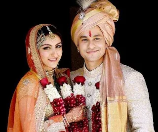 Soha Ali Khan Family Husband Son Daughter Father Mother Marriage Photos Biography Profile.