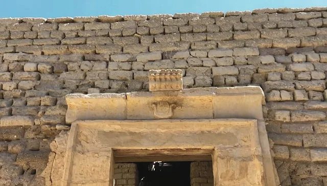 Medinet Madi in Fayoum ( Narmouthis )