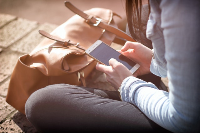 https://www.pexels.com/photo/bag-electronics-girl-hands-359757/