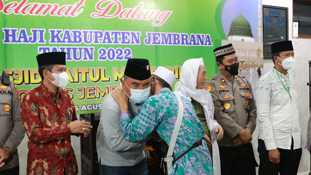  Bupati Tamba Sambut Kedatangan Jemaah Haji asal Jembrana