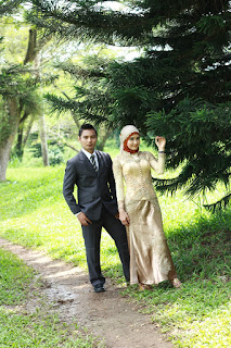 Arisandy Joan Hardiputra & Epi Friesta Dewi Hasibuan : Pre-wedding Jas Formal & Kebaya Hijab