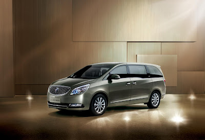 2011 Buick GL8 minivan