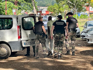 Ile comorienne de Mayotte : La France annonce qu'elle "n'arrêtera pas" son opération militaire