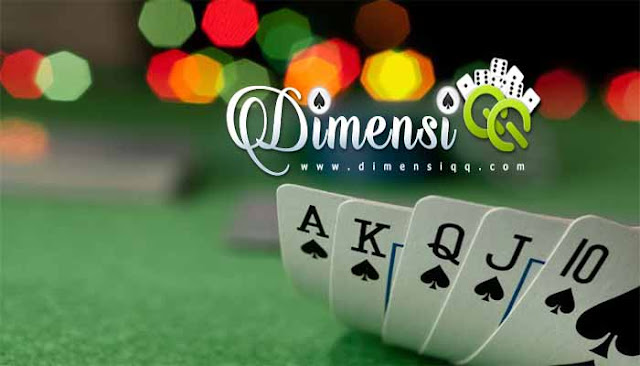 GERAKAN DASAR UNTUK PEMAIN PERTAMA JUDI POKER ONLINE