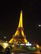 Pasear por los Campos Eliseos iluminados, subir a la Torre Eiffel . (dsc )