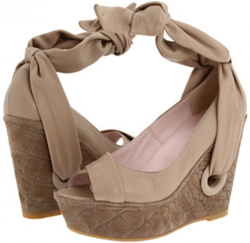  her feet they are the Kooba Hayley peeptoe wedge in taupe 