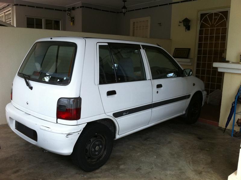 Little Whitey Moderno: Perodua Kancil 660