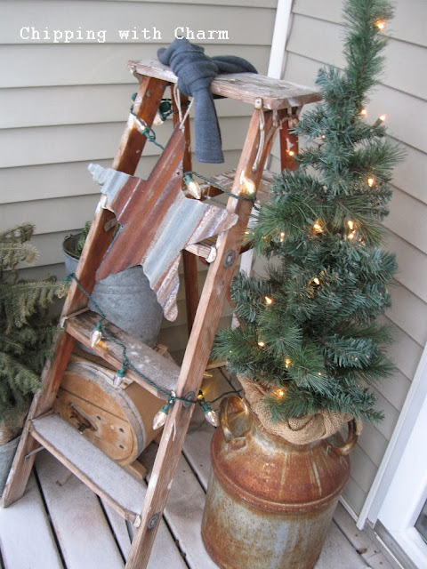 Chipping with Charm: Junk, Stars and Lights Outside...http://chippingwithcharm.blogspot.com/