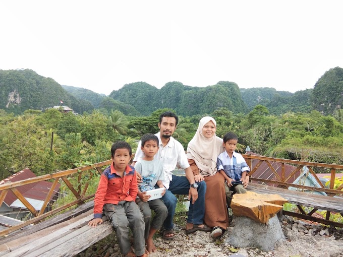 Hari Baik di Kafe Bukit Rammang-Rammang