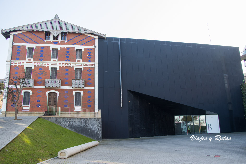 Museo Cristóbal Balenciaga