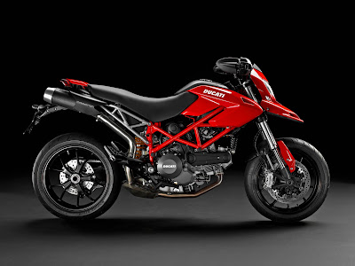 2011 Ducati Hypermotard 796 Red Color