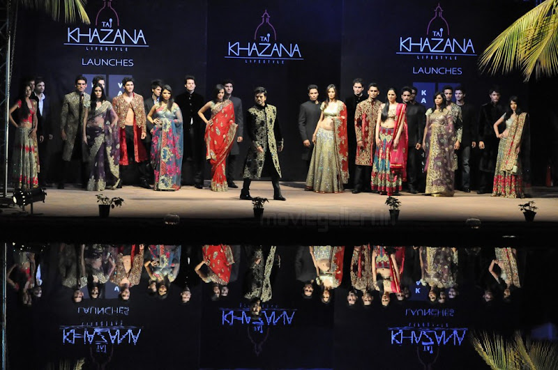 Ram Charan Teja Walks Ramp in TAJ KHAZANA Lifestyle Fashion Show gallery
