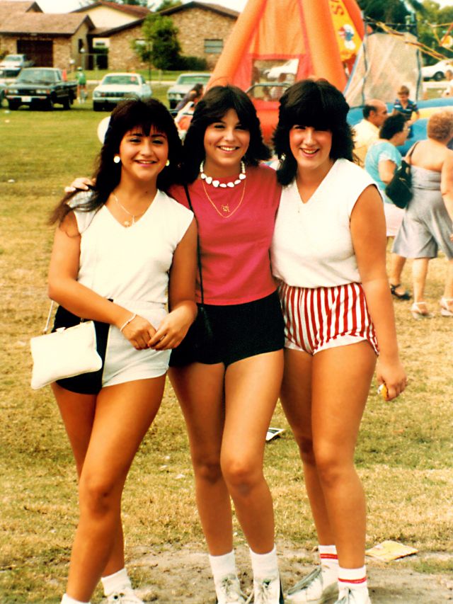 30 Cool Pics That Show Fashion Styles of the '80s Young Women ~ Vintage  Everyday