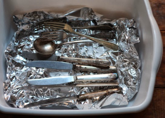 Cleaning silver: Easy, DIY, non-toxic way of cleaning silver