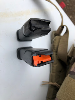 Magpul PMAG 15 GL9 Magazine Glock 19 versus factory magazine