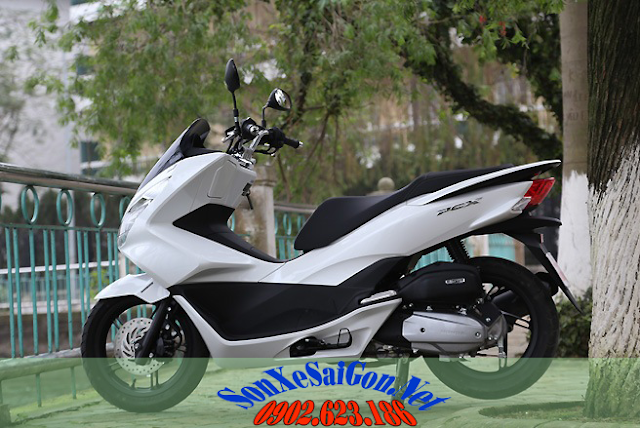 Sơn xe Honda PCX 2014 màu trắng zin