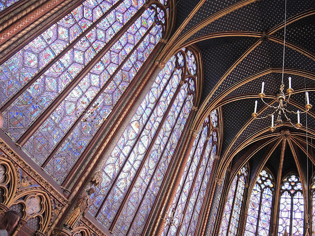 Ik ging eens naar Parijs : het mooiste wat ik er zag : de Sainte Chapelle