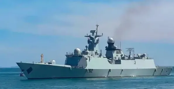 An infographic comparing the Pakistani and Indian Navy, showcasing warships, submarines, and military assets, with the Indian Naval Chief expressing concerns over Pakistan's naval modernization