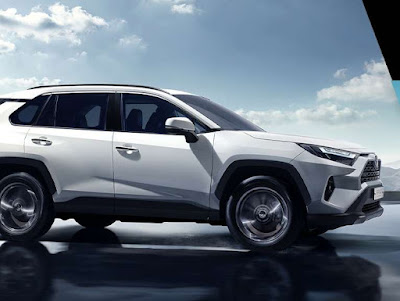 도요타 라브4 (RAV4) 자동차의 외관을 보여주는 사진