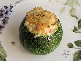Calabacines luna rellenos de jamón cocido – Ham stuffed globe courgettes      