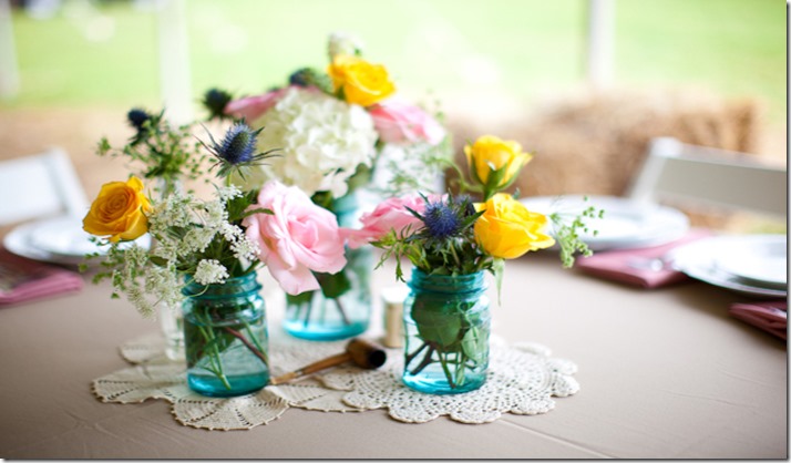 Vintage-Blue-Mason-Jar-Centerpieces