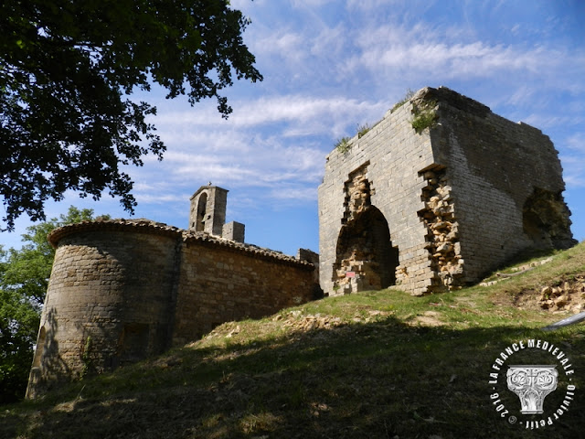 SABRAN (30) - Château-fort