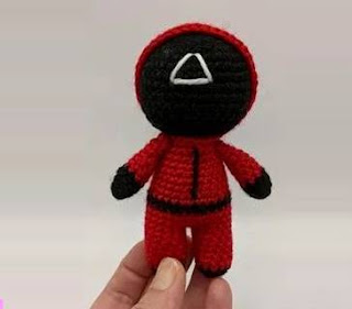 PATRON GRATIS SOLDADO | EL JUEGO DEL CALAMAR AMIGURUMI 54089