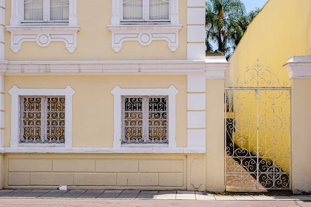 Casa na Av. Mal. Floriano Peixoto - detalhe janelas