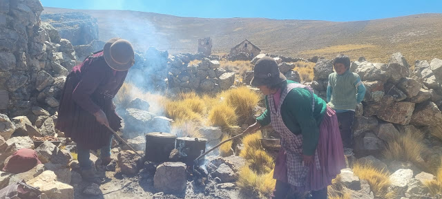 Grüße und Segen an alle meine Freunde aus Titiri, Potosí – Bolivien