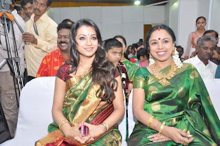 Trisha in Saree Photos