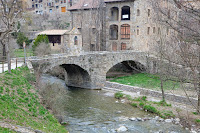 Puente medieval en  Bagà