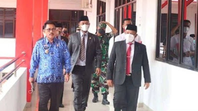 Waris Basuki, SH Hadiri Peringatan HUT Lampung ke 58 di Komplek Perkantoran Bupati Lamsel