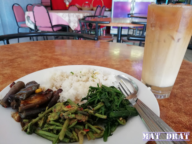 Aroma Cafe Tempat Makan Sedap dan Best di KUCHING