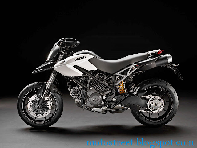 2011 Ducati Hypermotard 796 Street Fighter