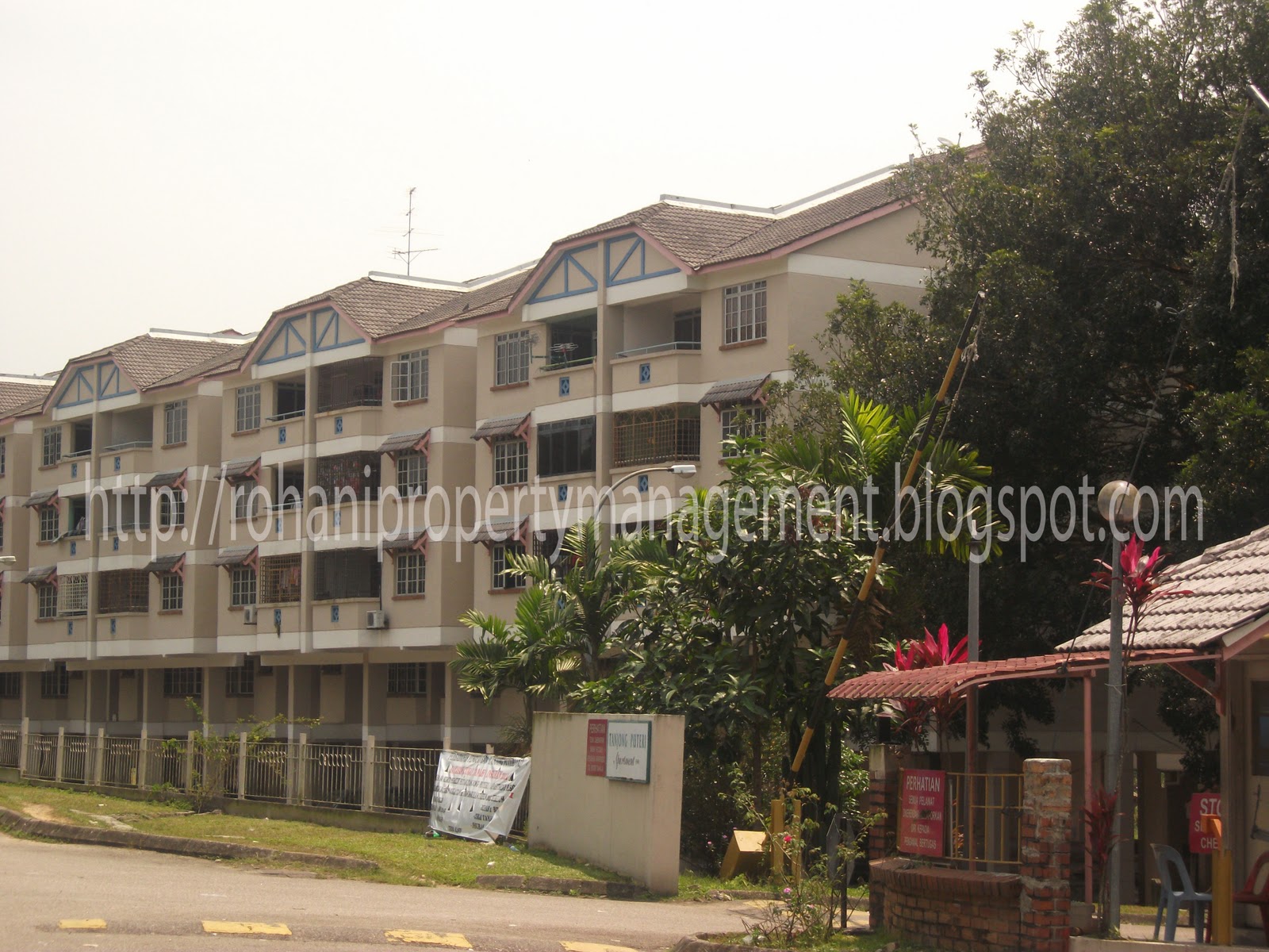 Rohani Property Managment: Tanjung Puteri Resort Pasir 