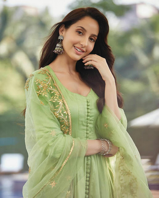 Nora Fatehi Traditional Look 