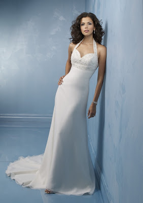 HALTER-WEDDING-DRESSES-:-FLATTERING-YOUR-FIGURE-WITH-HALTER-STYLE