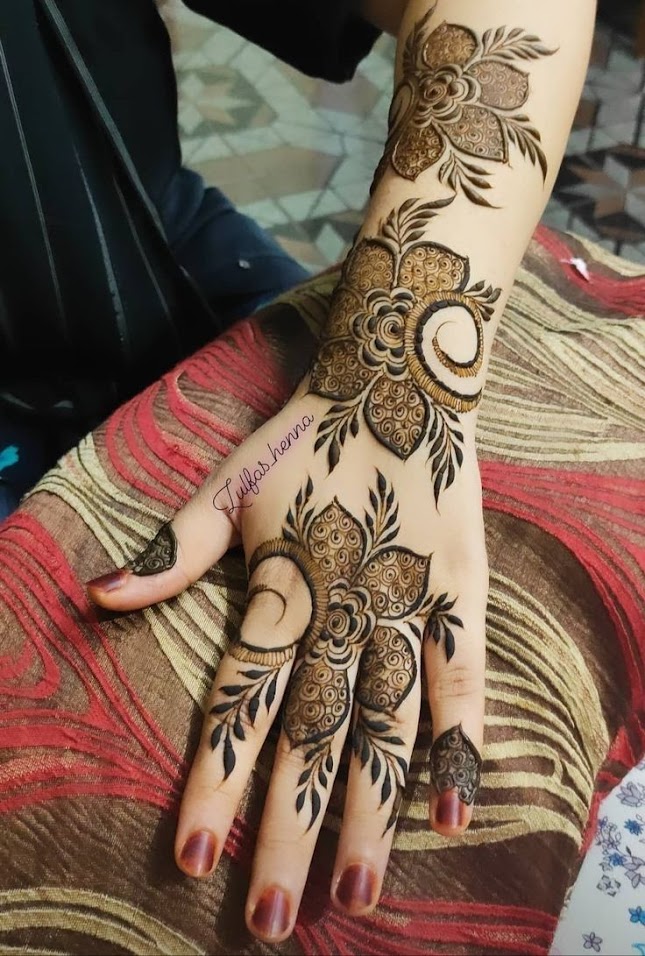 Modern Mehndi Design