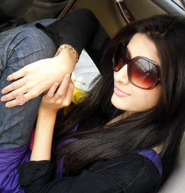 Mawra Hocane HD Wallpaper 1080p