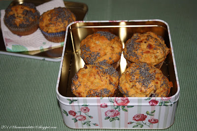 Muffin con porri e olive nere